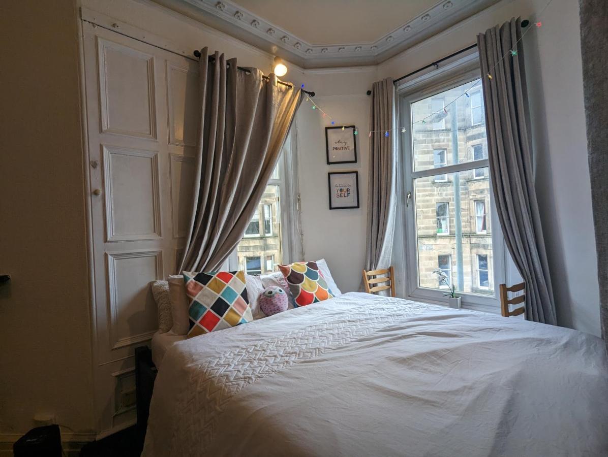 Huge Room In The City Edinburgh Exterior photo