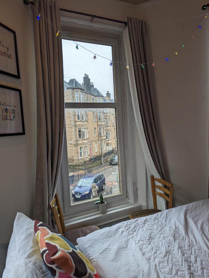 Huge Room In The City Edinburgh Exterior photo