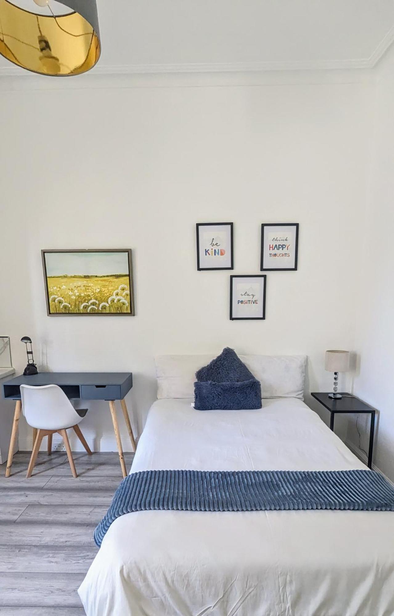 Huge Room In The City Edinburgh Exterior photo